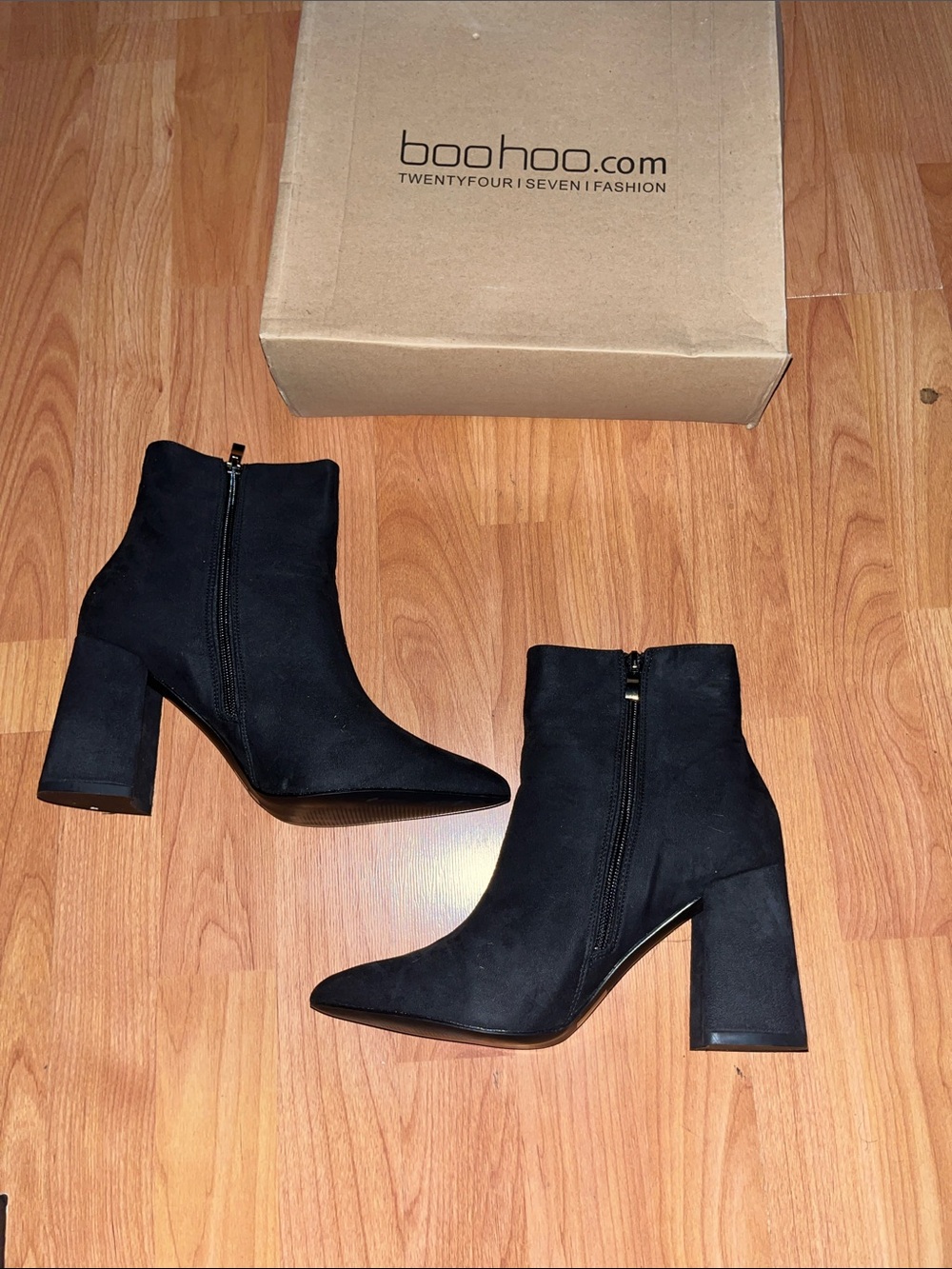 Boohoo Black Pointed Toe Block Heel Ankle Boots